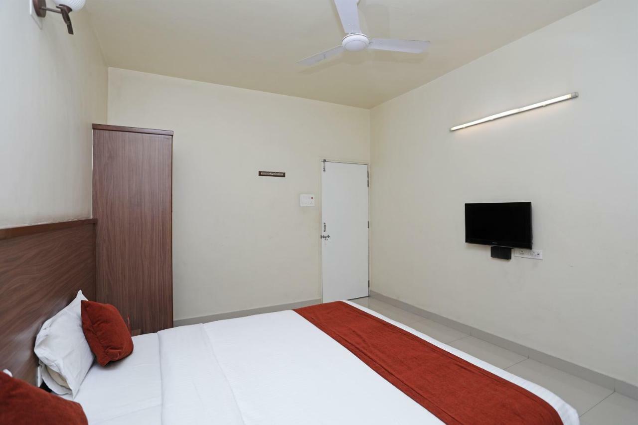 Oyo 4104 Surya Villa 푸네 외부 사진