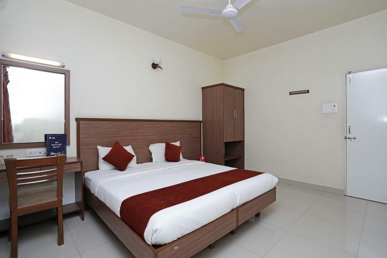 Oyo 4104 Surya Villa 푸네 외부 사진